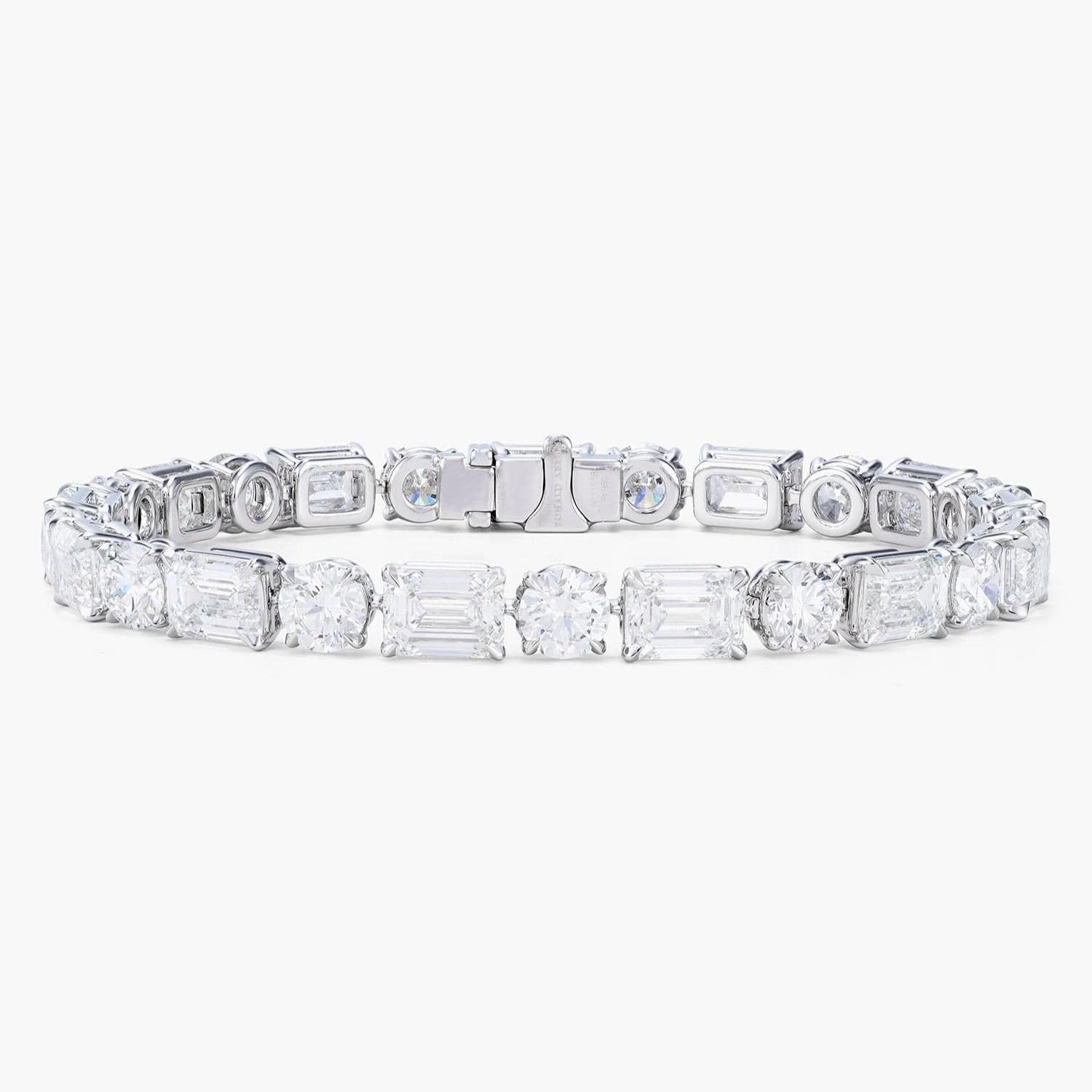 BAGUETTE AND BRILLIANT CUT TENNIS BRACELET
